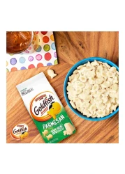 بيبريدج فارم بسكويتات مقرمشة بارميزان غولدفيش المخبوزة، 187 غرام