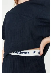  Collection طقم بيجامة مضلع - أزرق داكن، تي شيرت وبنطلون مطبوع عليه شعار THMSS21PT1016